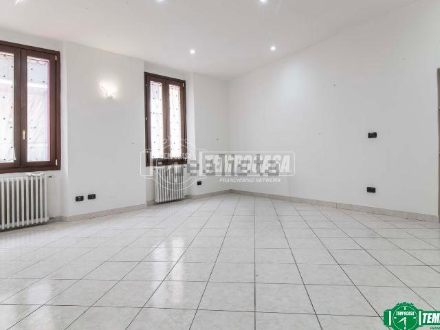 Appartamento in vendita a Cerro Maggiore, Lombardia