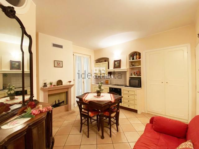Appartamento in vendita a Padenghe Sul Garda, Lombardia
