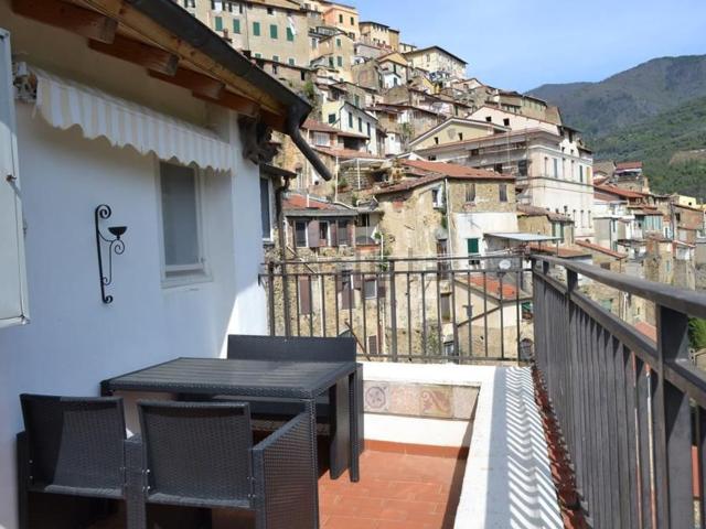 Appartamento in vendita a Ceriana, Provincia di Imperia