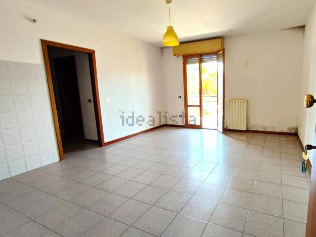 Appartamento in vendita a Bellante, Abruzzo
