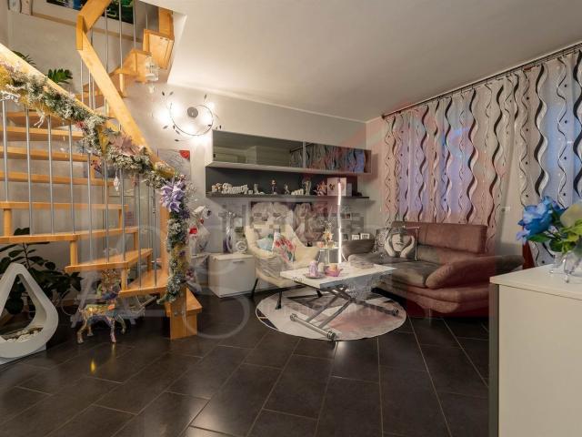 Appartamento in vendita a Roncaro, Pavia