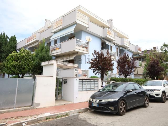 Appartamento in vendita a Roseto Degli Abruzzi, Abruzzo