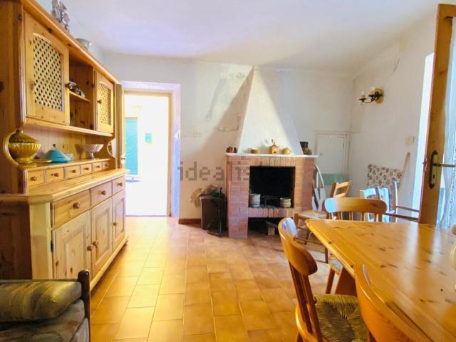 Appartamento in vendita a Follo, Liguria
