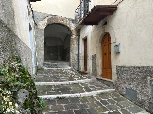 Appartamento in vendita a Anversa degli Abruzzi, L'Aquila