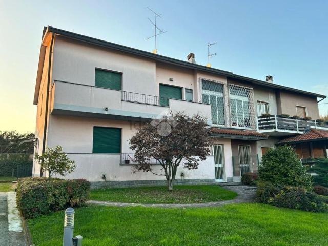 Appartamento in vendita a Solaro, Lombardia