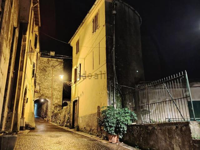 Appartamento in vendita a Cori, Latina