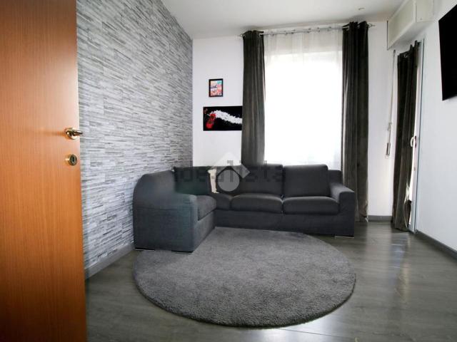 Appartamento in vendita a Cassina Pertusella, Caronno Pertusella