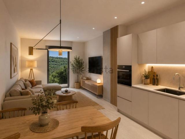 Appartamento in vendita a Est, Brenzone