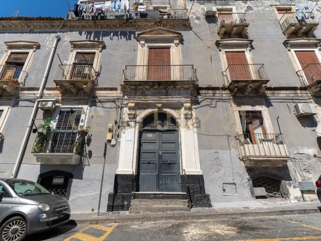 Appartamento in vendita a Centro storico, Catania