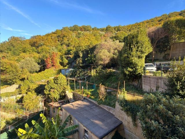 Appartamento in vendita a Bassa Val Bisagno, Serra Riccò