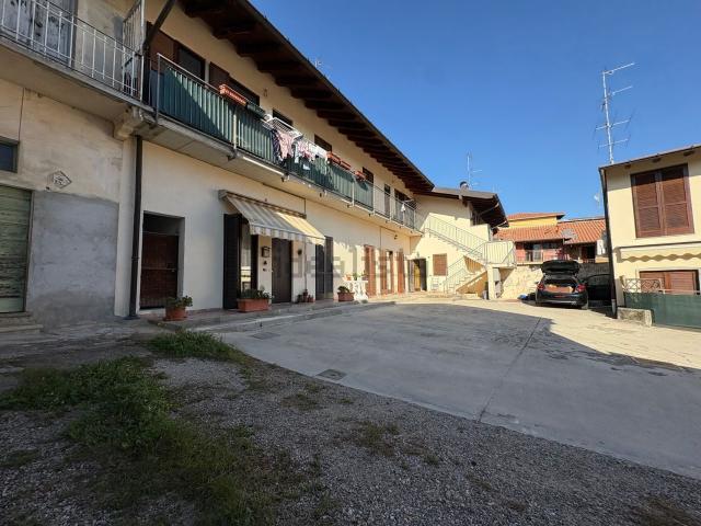 Appartamento in vendita a Stribiana Inferiore, Carnago