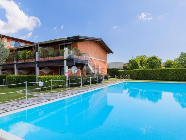 Appartamento in vendita a Padenghe Sul Garda, Lombardia