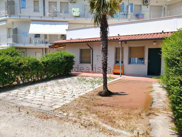 Appartamento in vendita a Unione dei Comuni della Val Vibrata, Tortoreto