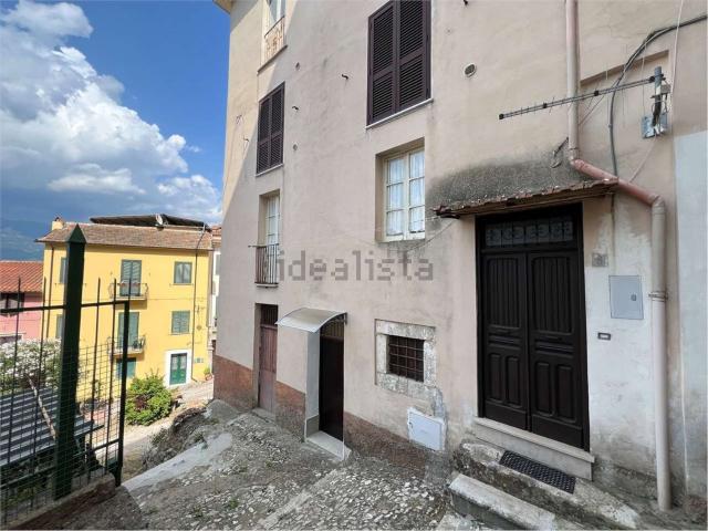 Appartamento in vendita a Colle, Atina