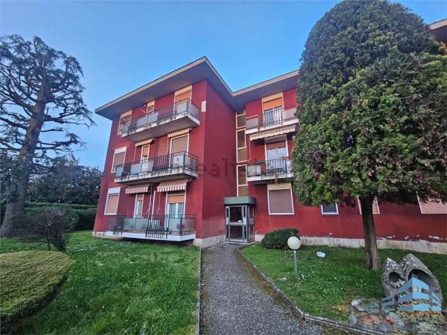 Appartamento in vendita a Borgolavezzaro, Novara