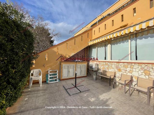 Appartamento in vendita a Campofelice Di Roccella, Sicilia