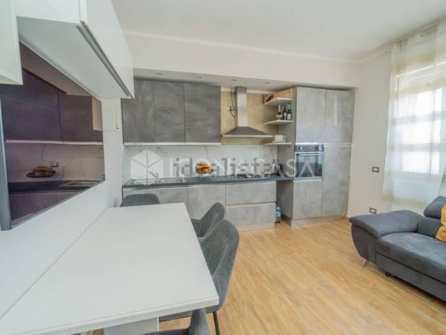 Appartamento in vendita a Cerro Maggiore, Lombardia