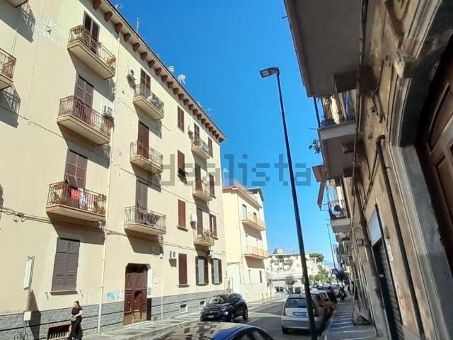 Appartamento in vendita a Piscinola, Napoli