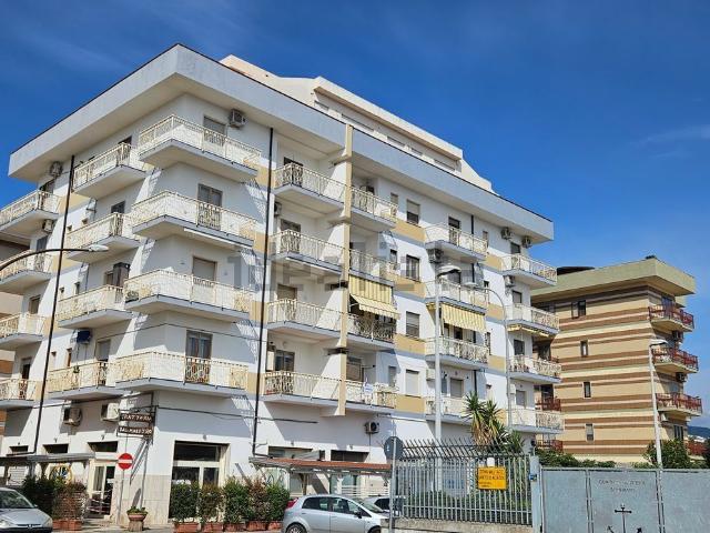 Appartamento in vendita a Soverato Marina, Calabria