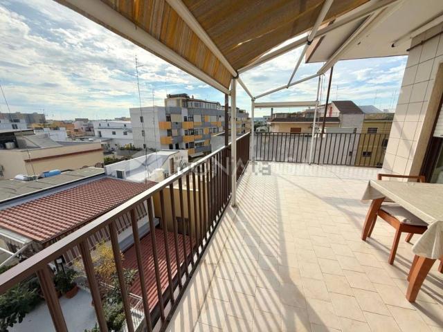 Attico in vendita a Ceglie del Campo, Bari