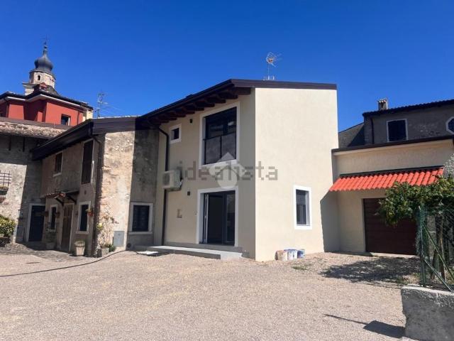 Appartamento in vendita a Castion Veronese, Costermano