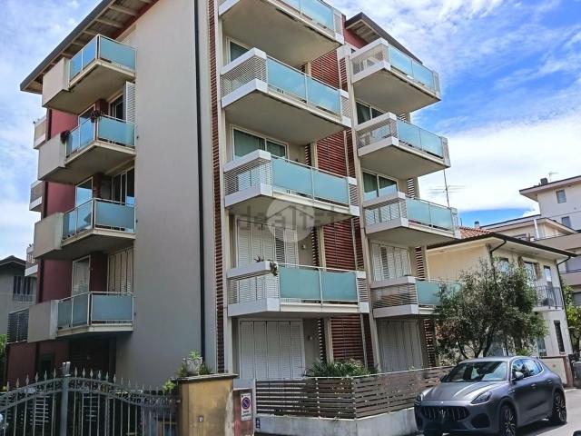 Appartamento in vendita a Rimini, Reggio Emilia