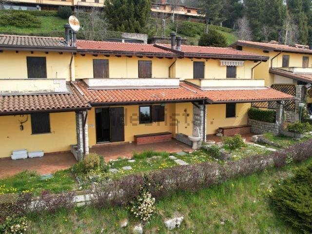 Appartamento in vendita a San Fermo, Grone