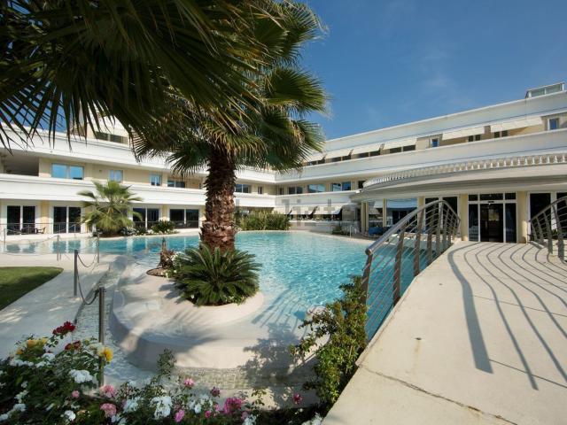 Appartamento in vendita a Desenzano Del Garda, Lombardia