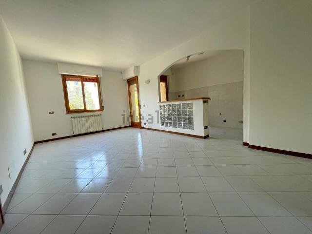 Appartamento in vendita a Lecchi, Toscana