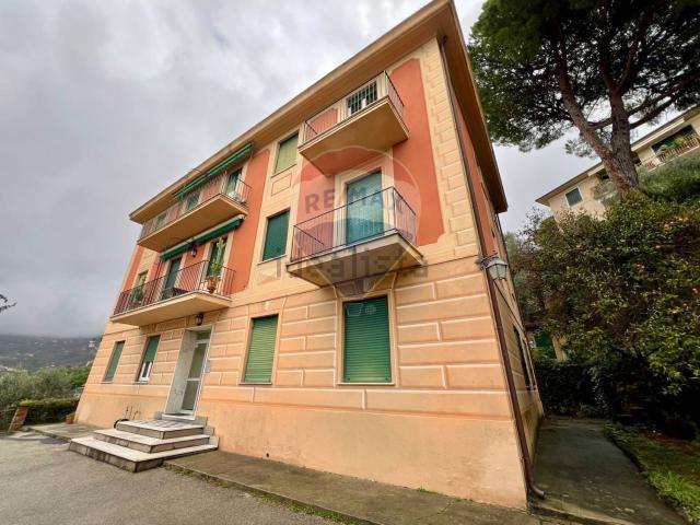 Appartamento in vendita a San Lorenzo Della Costa, Liguria