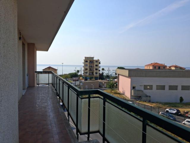Appartamento in vendita a Pietra Ligure, Liguria