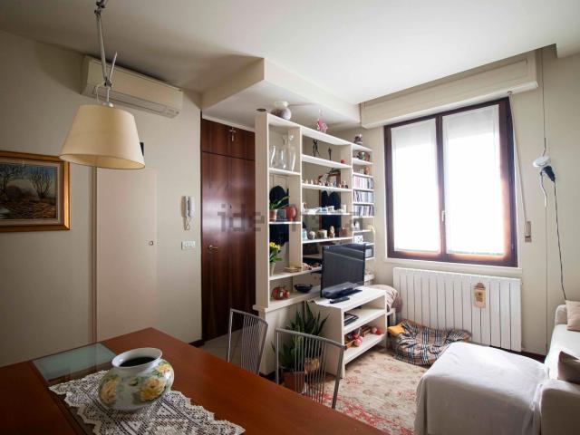 Appartamento in vendita a Sud-Est, Brenzone