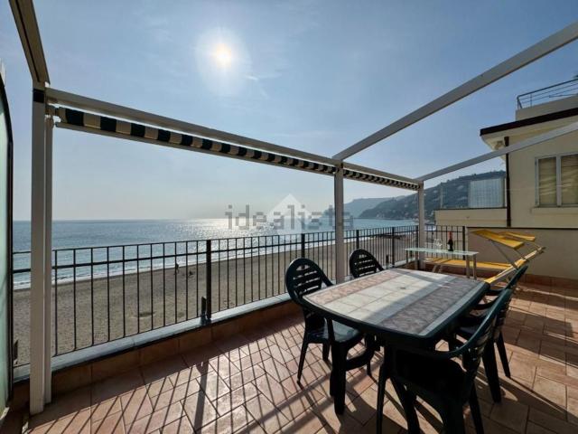 Appartamento in vendita a Spotorno, Liguria