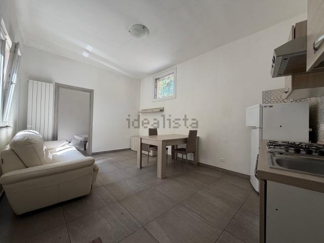 Appartamento in vendita a Vellezzo Bellini, Lombardia