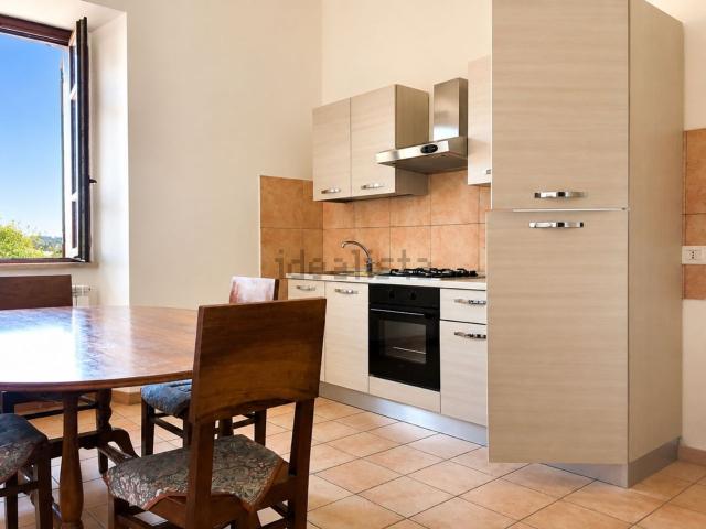 Appartamento in vendita a Gualdo Tadino, Perugia