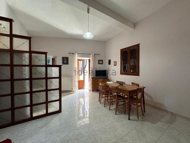 Appartamento in vendita a Pettineo, Sicilia