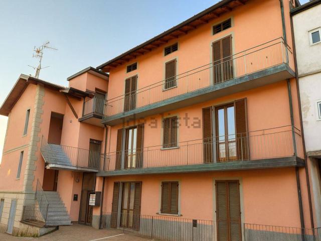 Appartamento in vendita a Lissago, Varese