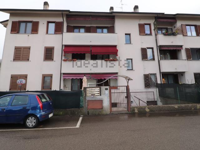 Appartamento in vendita a Ceriano Laghetto, Lombardia