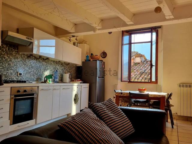 Appartamento in vendita a Centro Storico, Marche
