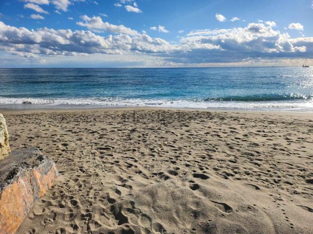 Appartamento in vendita a Pietra Ligure, Liguria
