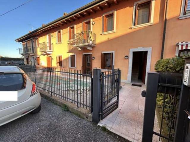 Appartamento in vendita a Villafranca Di Verona, Veneto