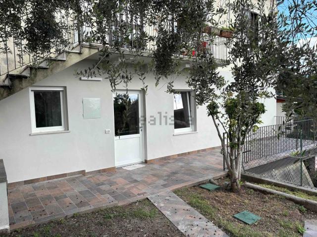 Appartamento in vendita a Comunità Montana Parco Alto Garda bresciano, Gardone Riviera