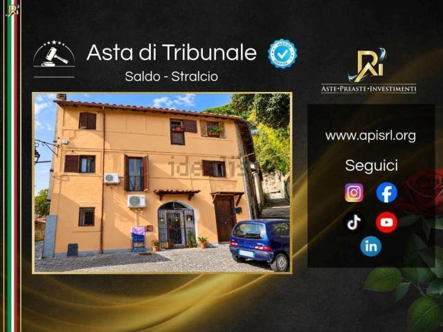 Appartamento in vendita a Ronciglione, Lazio