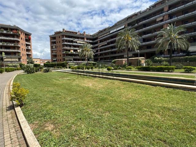 Appartamento in vendita a Pleiadi, Roma Capitale