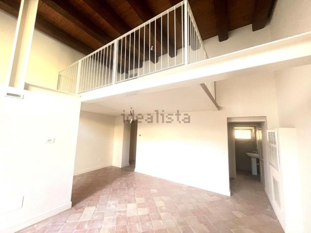 Appartamento in vendita a Centro Storico, Marche
