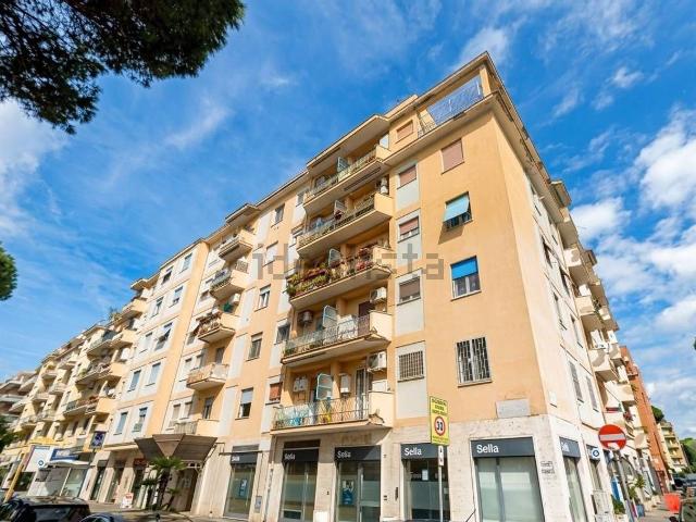 Appartamento in vendita a Lido di Ostia, Roma Capitale