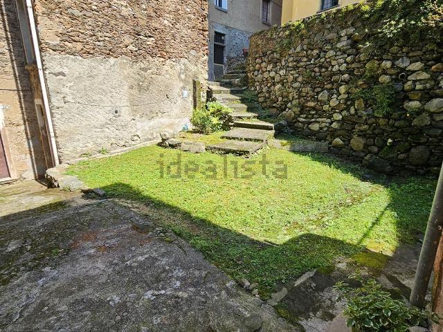 Appartamento in vendita a Bellano, Lombardia