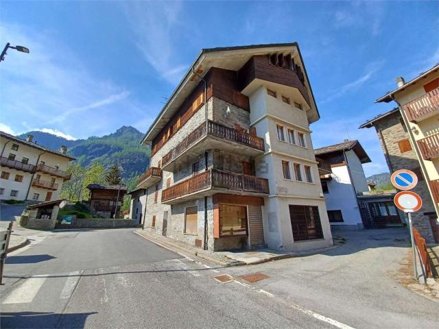 Appartamento in vendita a Champorcher, Aosta