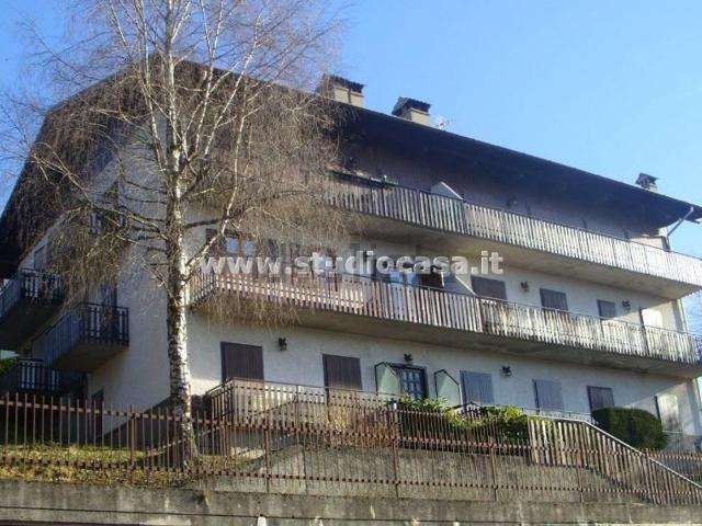 Appartamento in vendita a Comunità Montana della Valle Brembana, Costa Di Serina