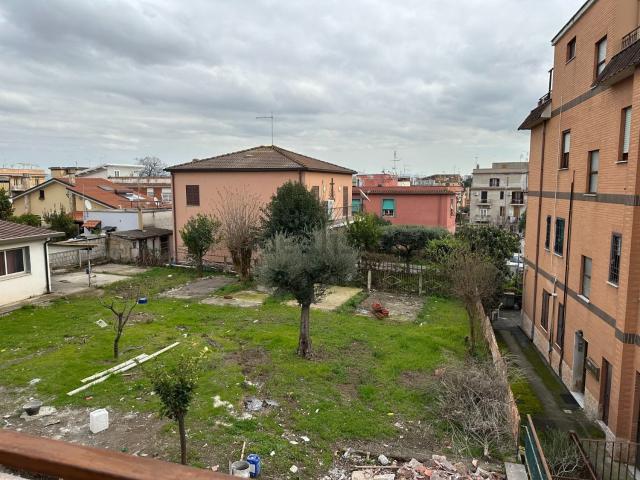 Appartamento in vendita a Municipio Roma VI, Roma Capitale